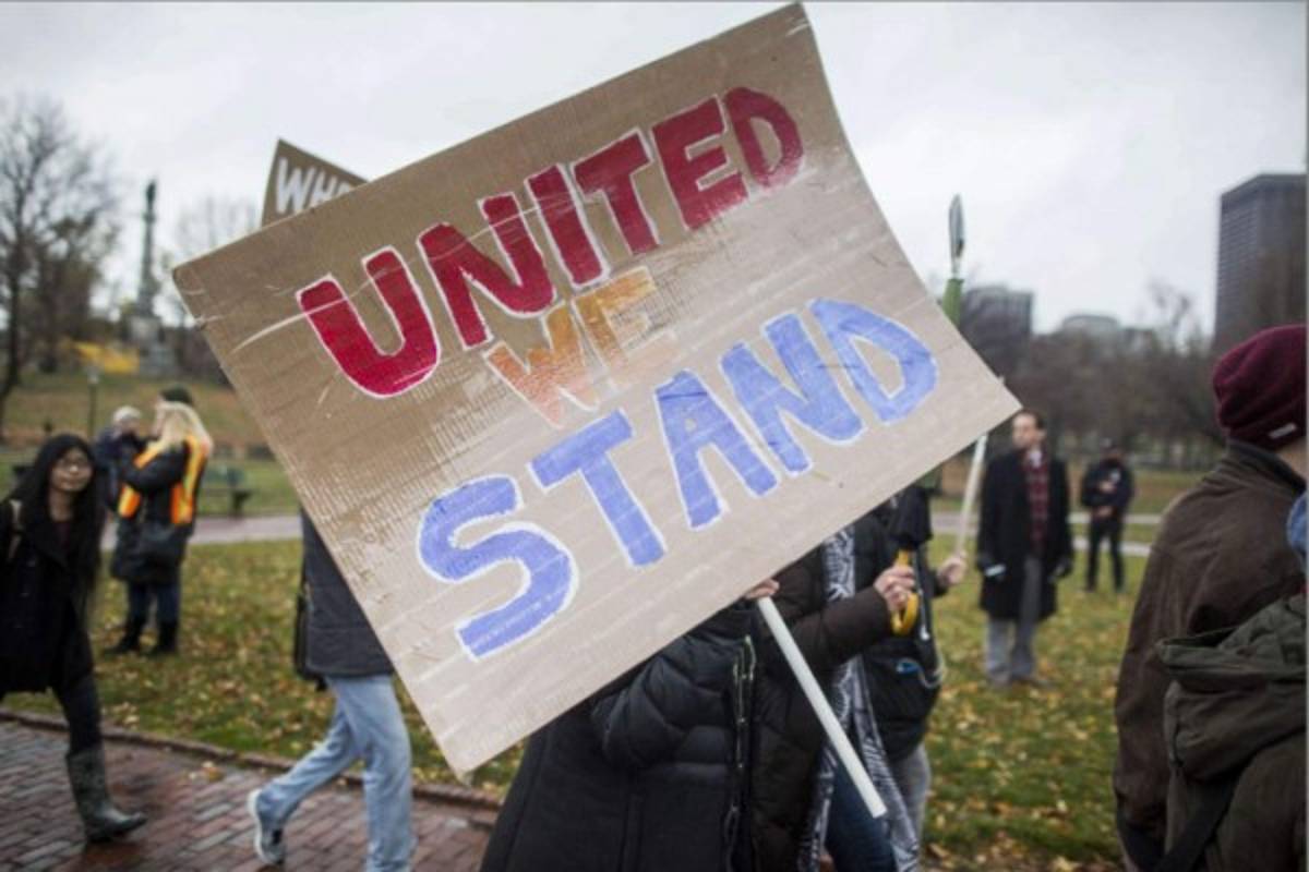 Jóvenes opinan que estarán peor después de Donald Trump