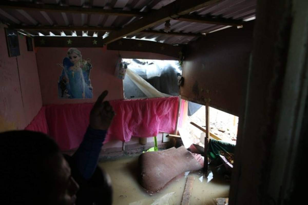 Lluvia con granizo azotó el sureste de la capital