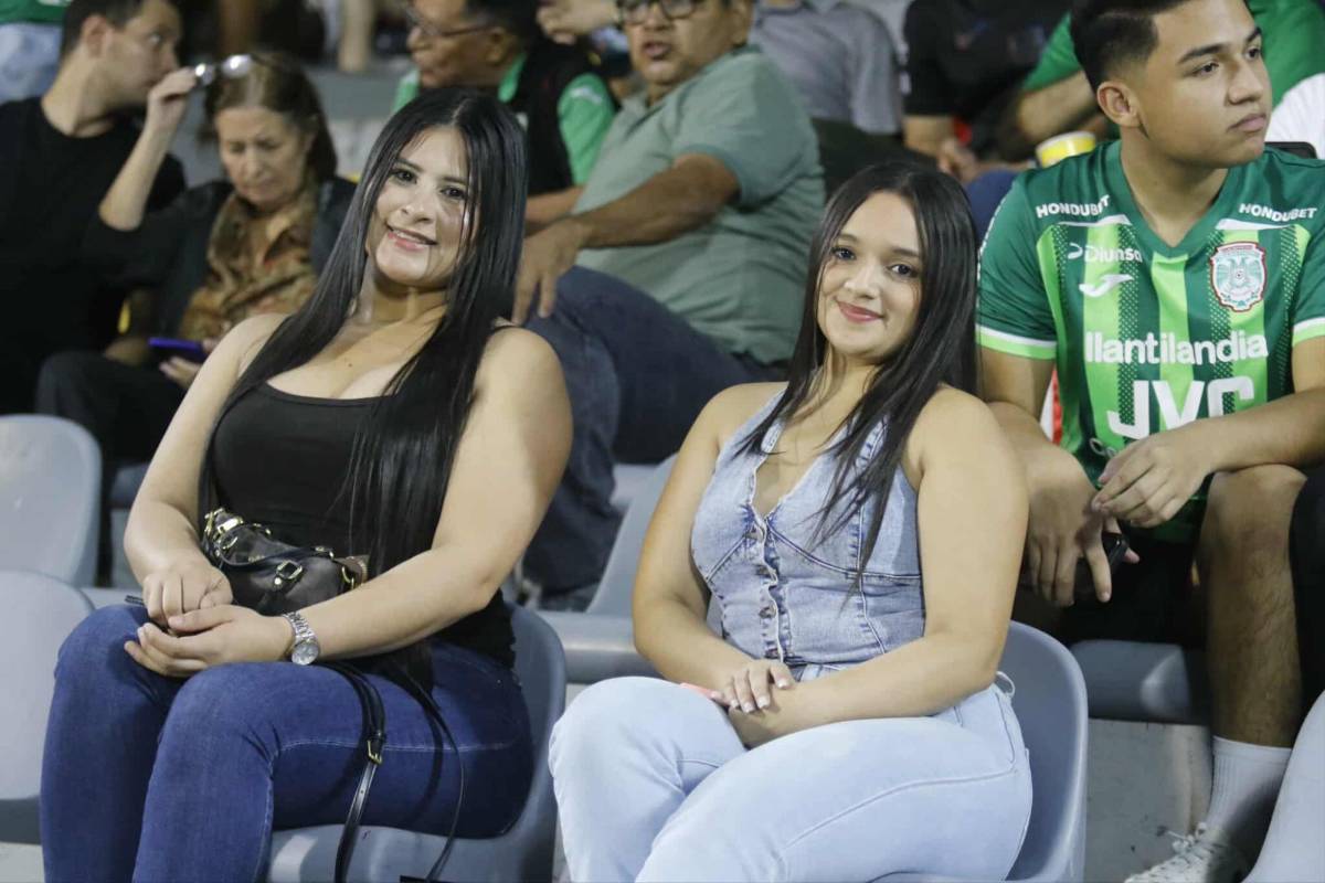 Bella periodista deslumbró, inesperado villano del Marathón vs Platense y polémica del partido