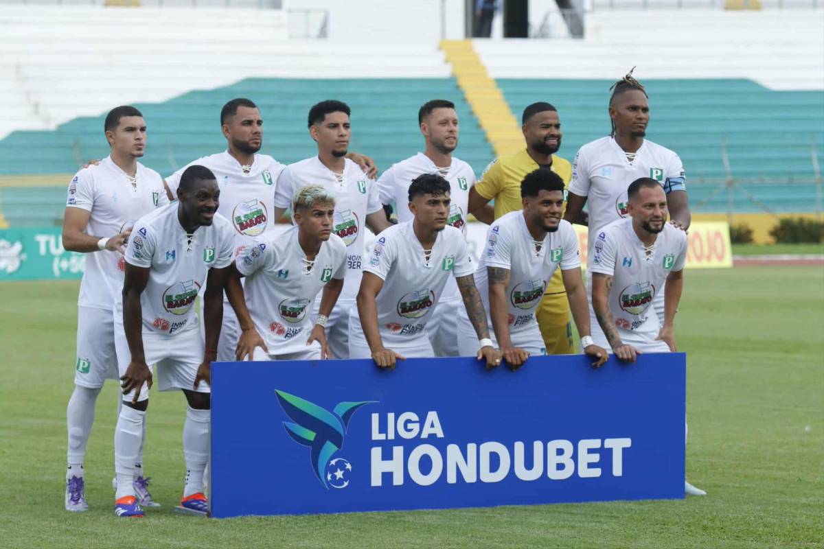 Linda chica se roba el show, jugador con look exótico y tristeza de Platense tras caer ante Motagua