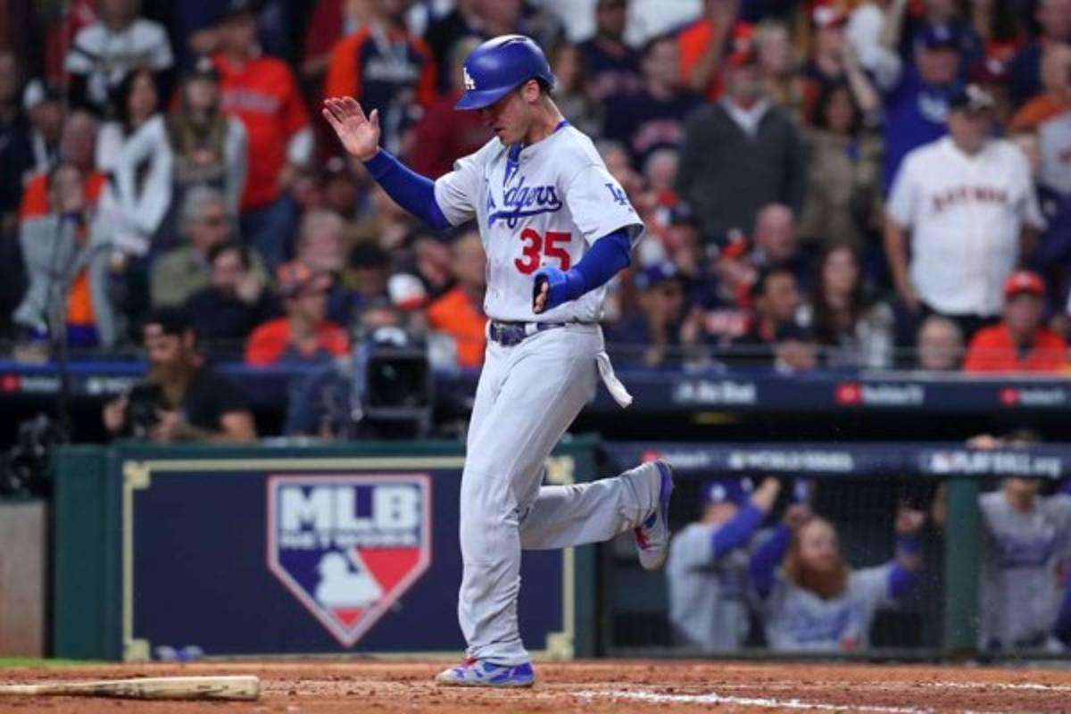 Dodgers vencen a Astros 6x2 y empatan la Serie Mundial