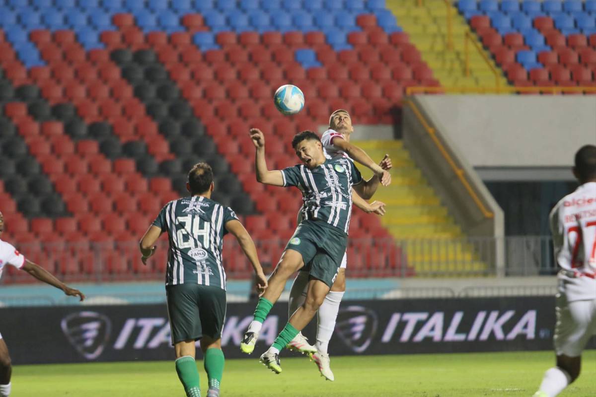 Lindas chicas, el error de Espinel y e increíble tropiezo de Olimpia ante Juticalpa en el Nacional