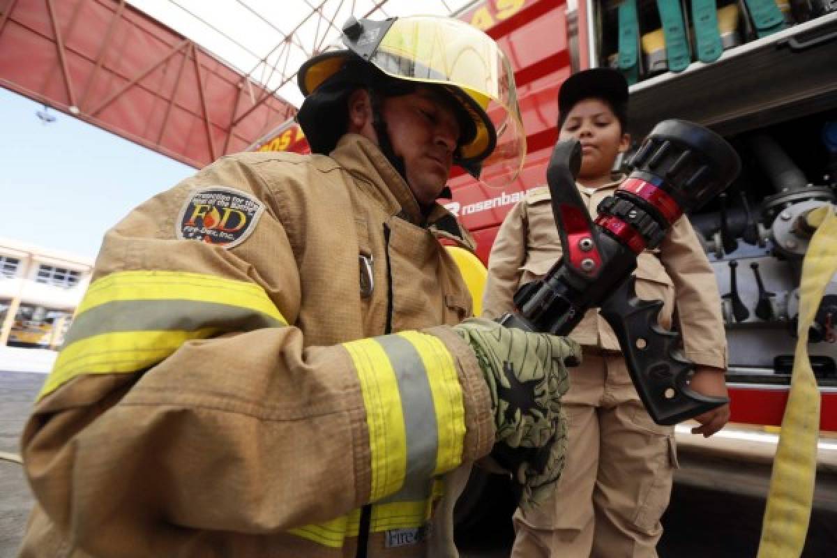 Juventud y experiencia reinan en el Cuerpo de Bomberos de Honduras