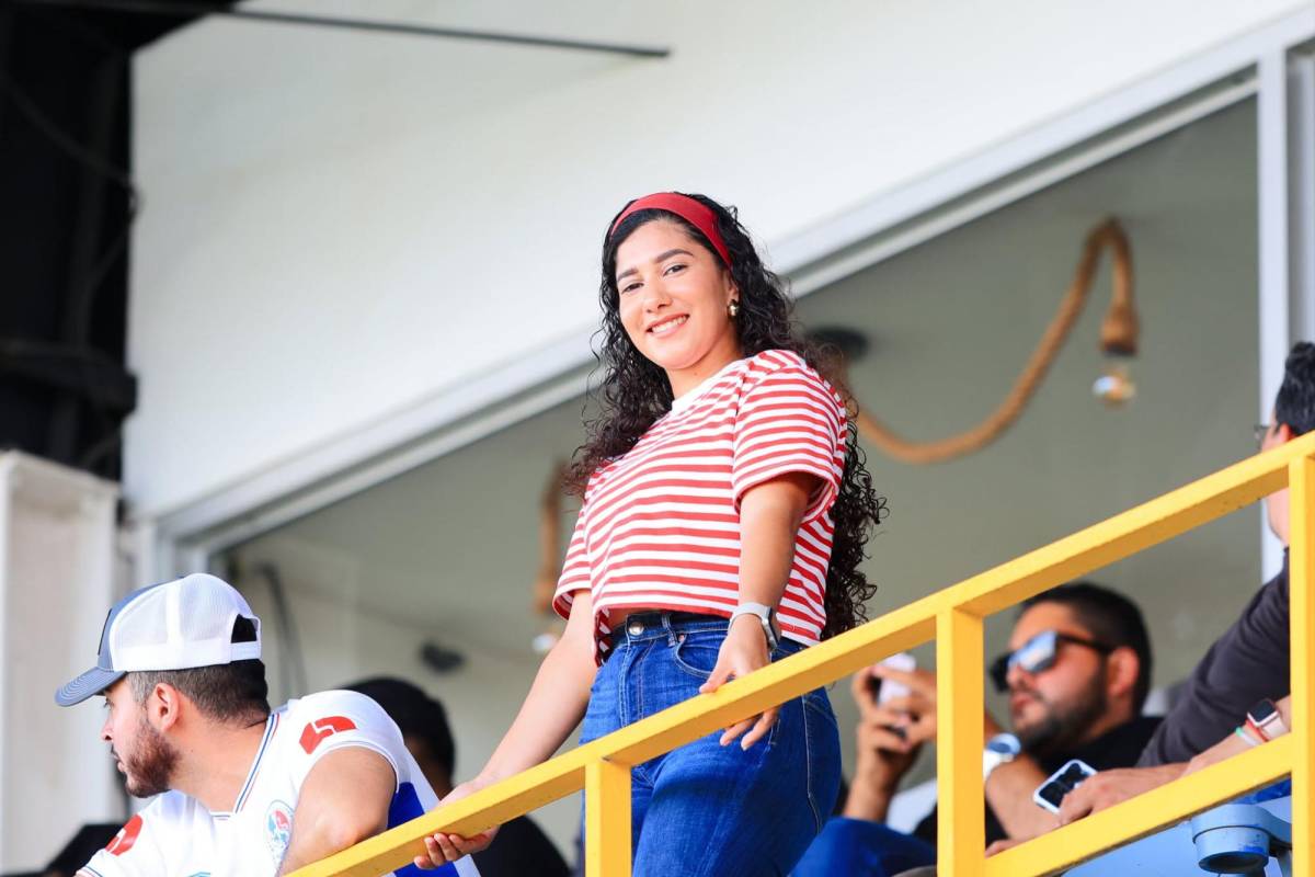 ¡El Morazán se llenó de bellezas! Las lindas chicas en el clásico Marathón-Olimpia ¡El Morazán se llenó de bellezas! Las lindas chicas en el clásico Marathón-Olimpia