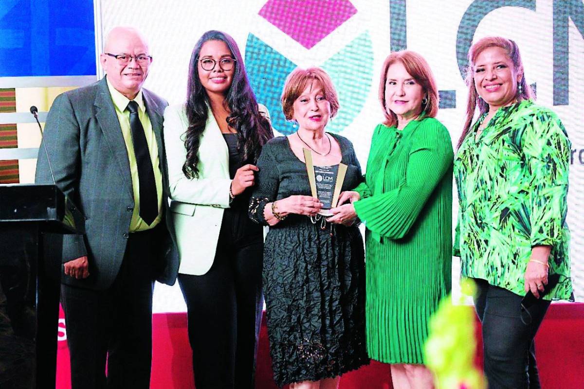 LCM recibe Acreditación del ISO 15189:2012