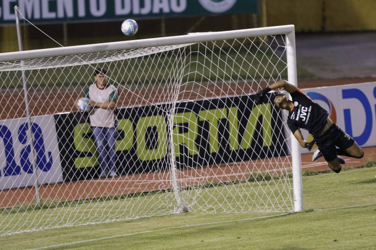 Linda chica sorprende, Alexy Vega con guiño al Puskas y  show de Marathón ante Platense