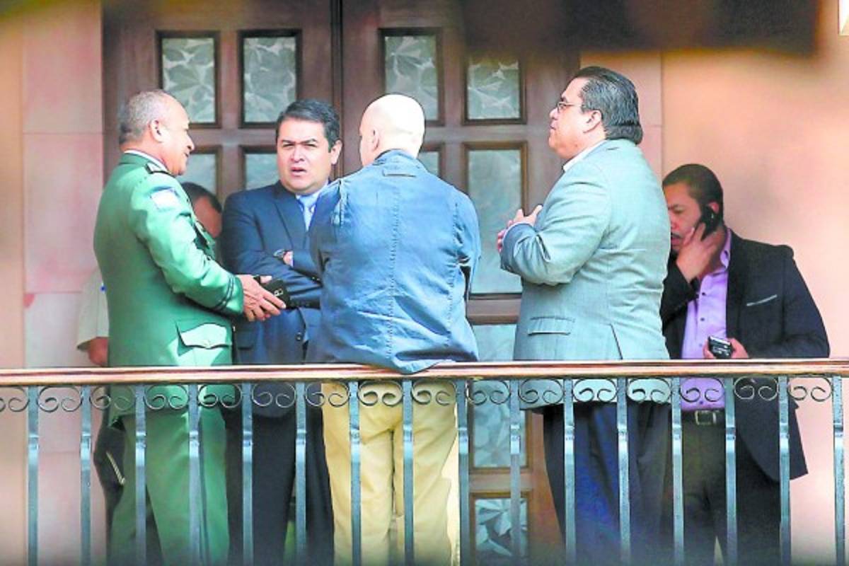 Honduras y EE UU evalúan plan contra el crimen y narcotráfico