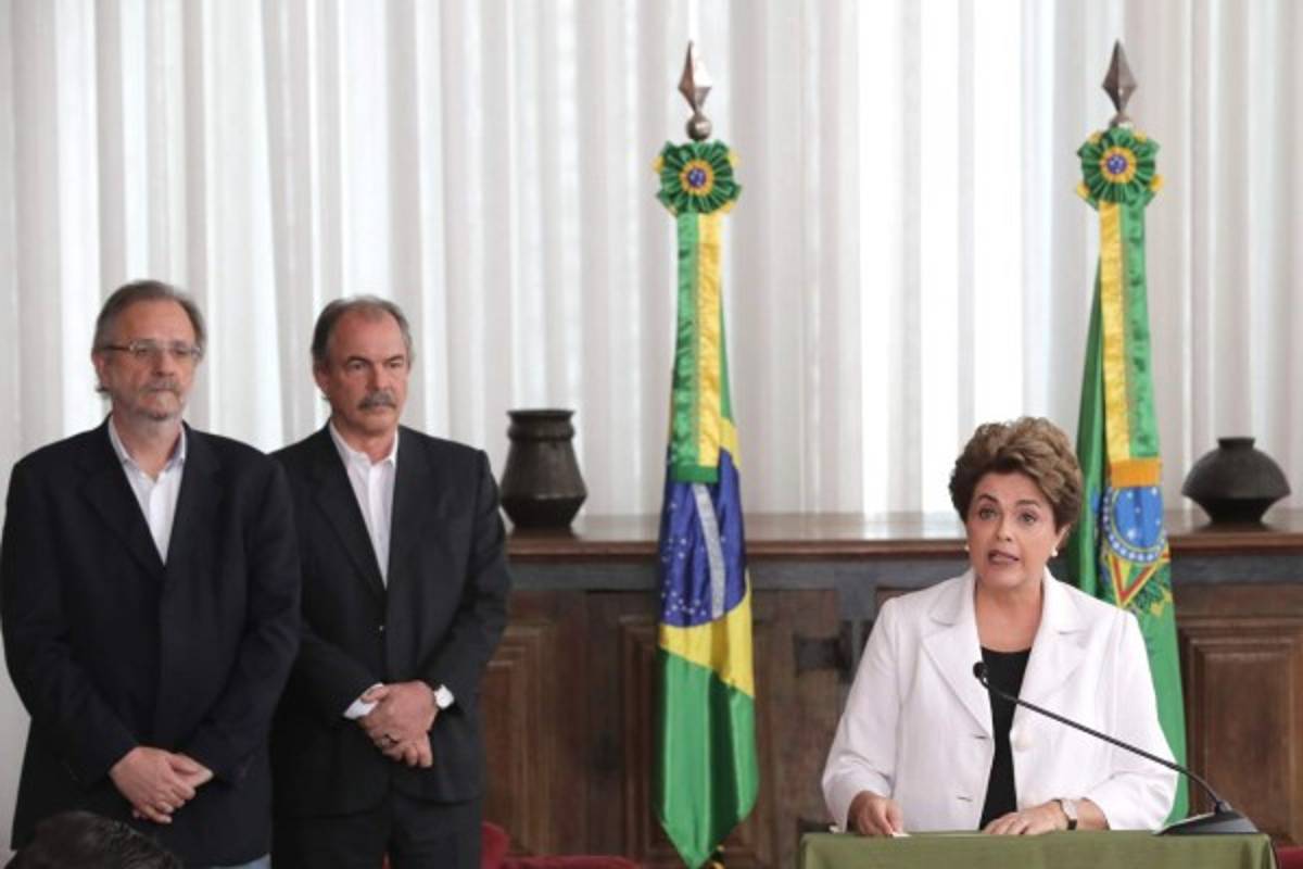 Dilma Rousseff solicita permiso a legisladores brasileños para realizar elecciones anticipadas