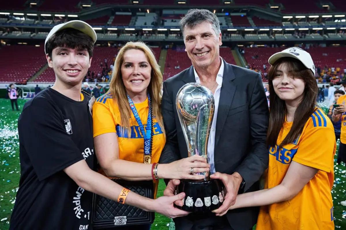 Siboldi rompe el silencio sobre supuesta relación con Tatiana Flores: lo sabe manejar