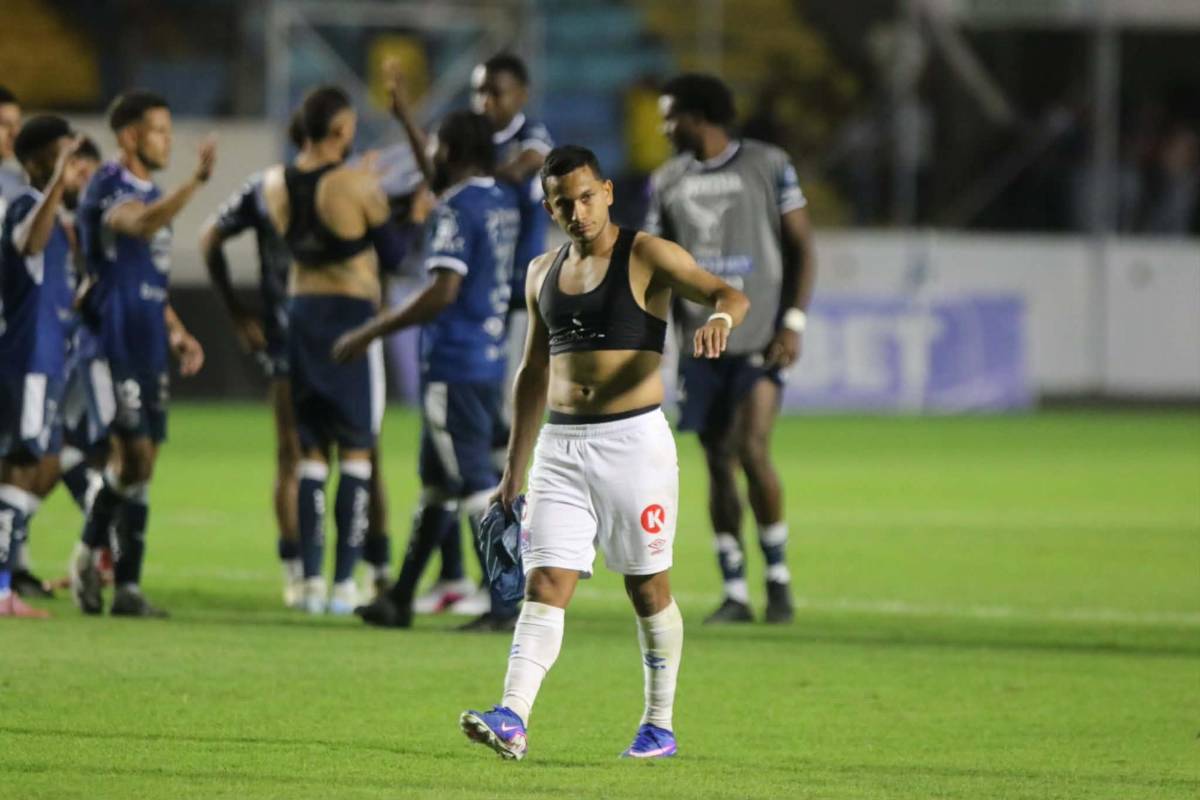 Tristes, enojados y con vergüenza; así salieron los del Olimpia tras caer ante Motagua