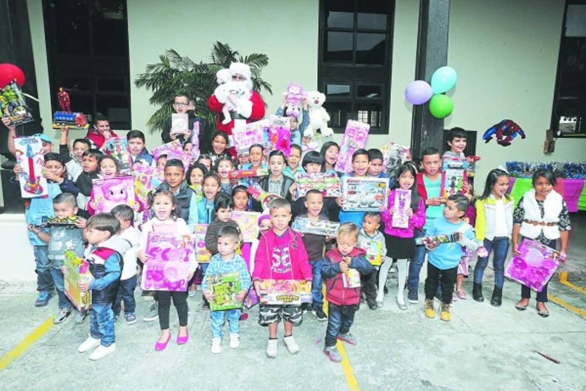 Nueve años de llevarles alegrías y sorpresas