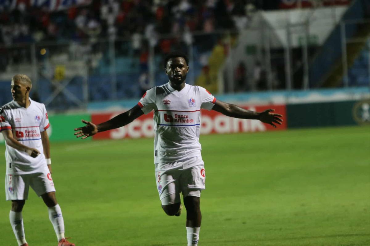 Debut en Olimpia, bronca de Xelajú, lo que hizo Nasralla y fiesta por la clasificación en Concacaf