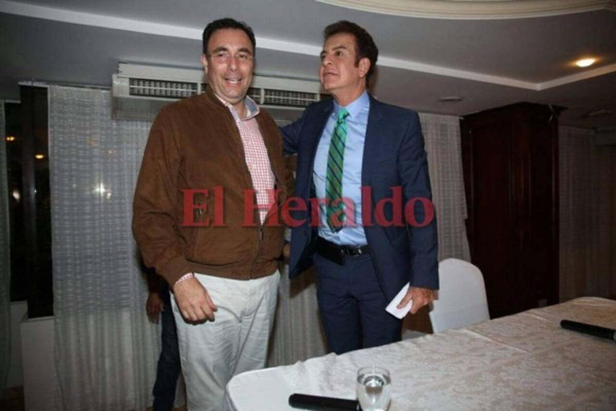 Nasralla y Luis Zelaya sostienen victoria de la Alianza de Oposición, según propios cómputos