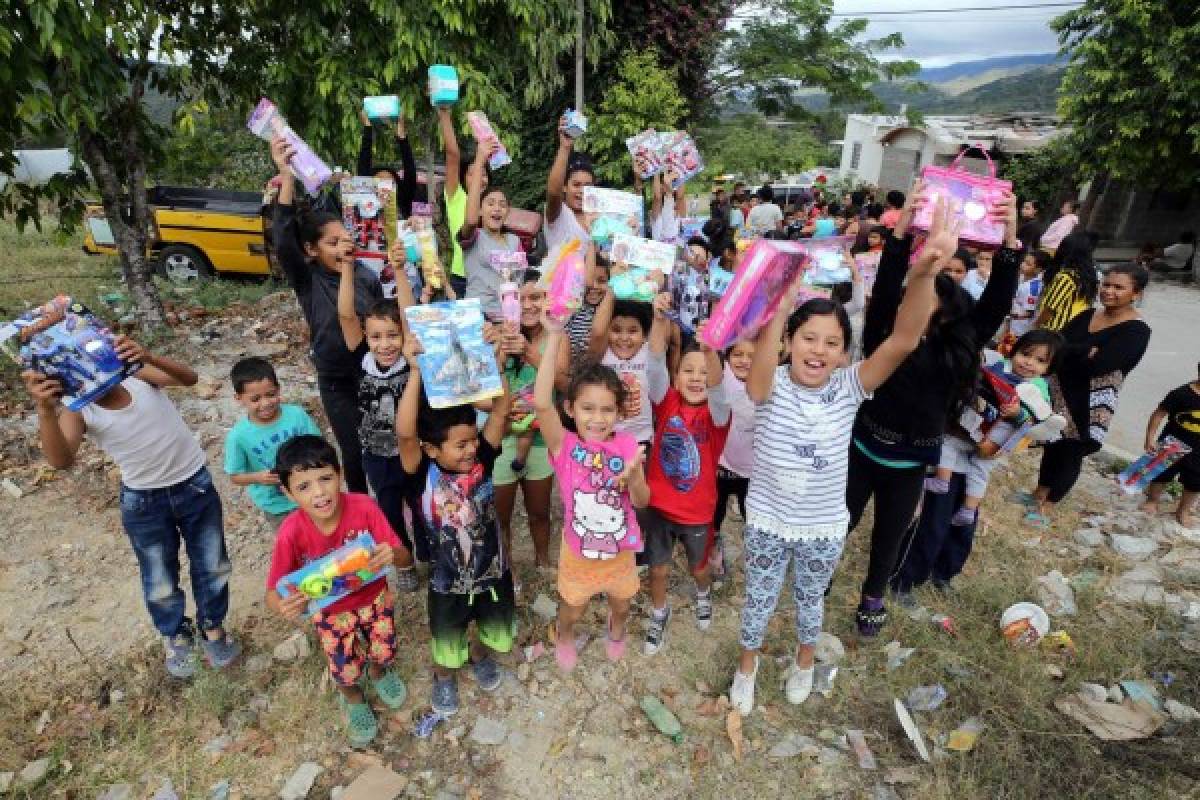 El brillo de la solidaridad iluminó sonrisas infantiles en Villa Madrid