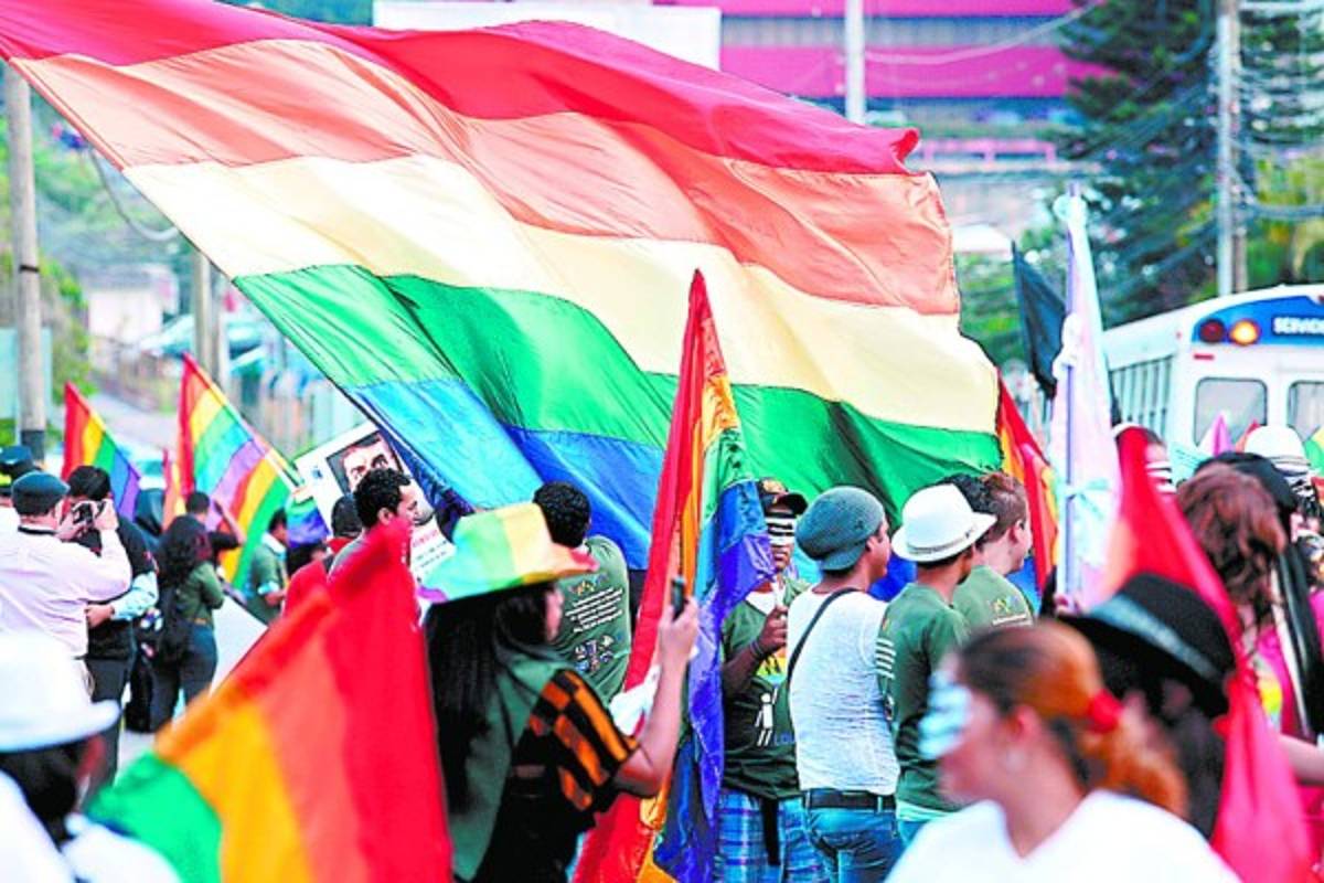 Karla Eugenia Cueva Aguilar: 'Si unos reman en una dirección y otros en otra, la barca se hunde'