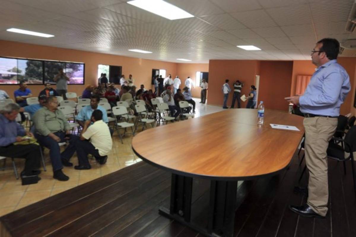 Policía y Fusina aumentarán seguridad a transportistas