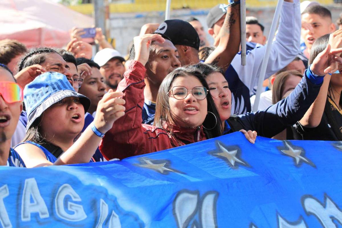 Exmundialista fue solicitado, lindas chicas de Motagua enamoran y Real España llega en silencio