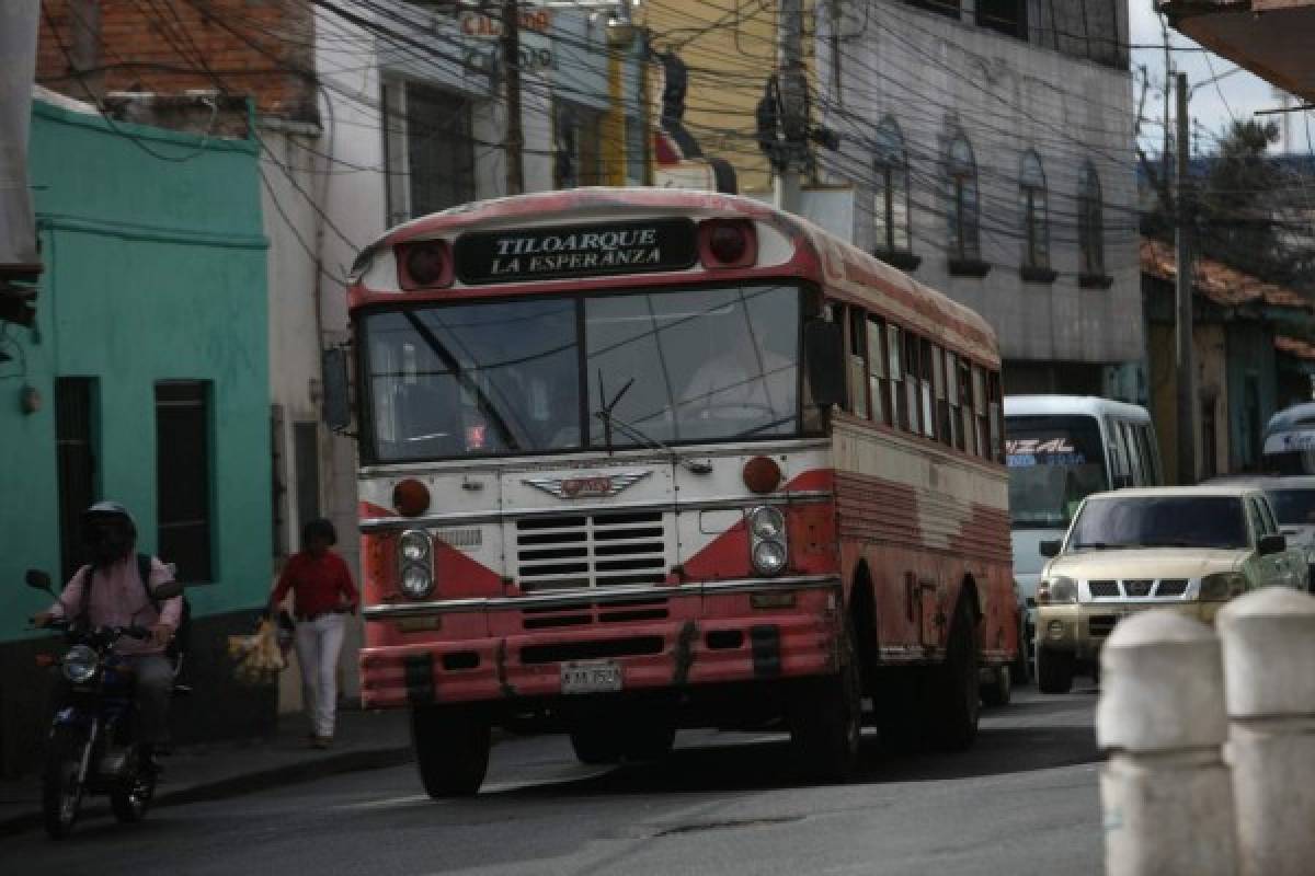 Traerán flota de buses de México para reemplazar unidades viejas de la capital de Honduras