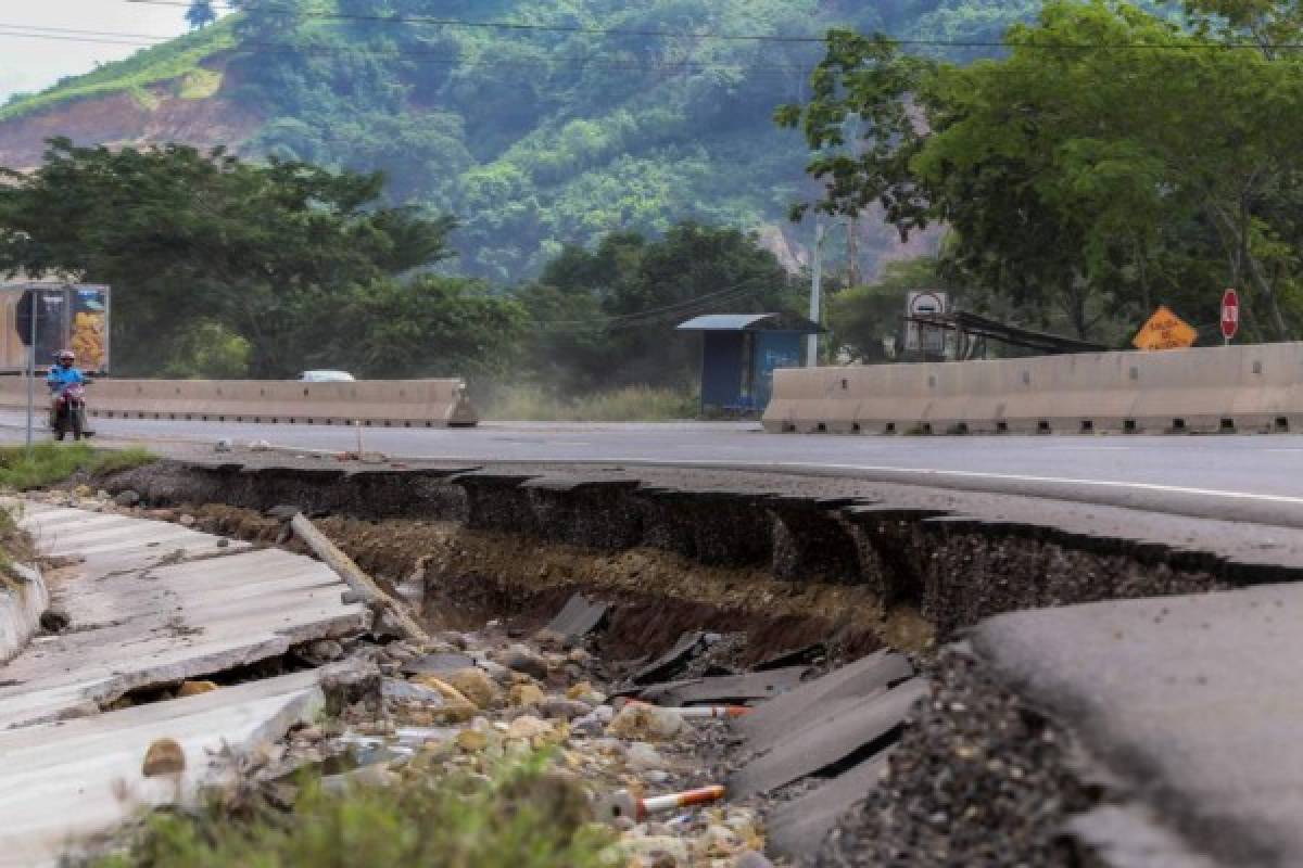 Honduras: Hay 267 carreteras afectadas y dos tramos inhabilitados