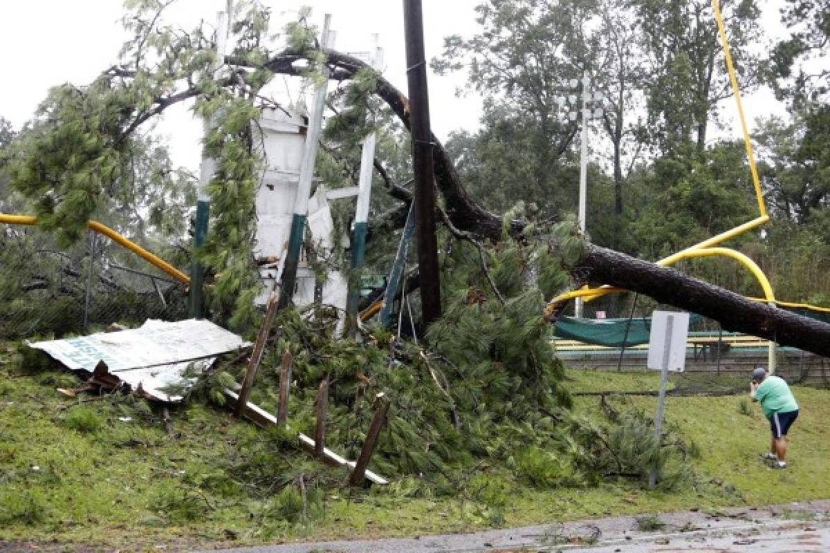 Atribuyen una tercera muerte al huracán Dorian en Florida