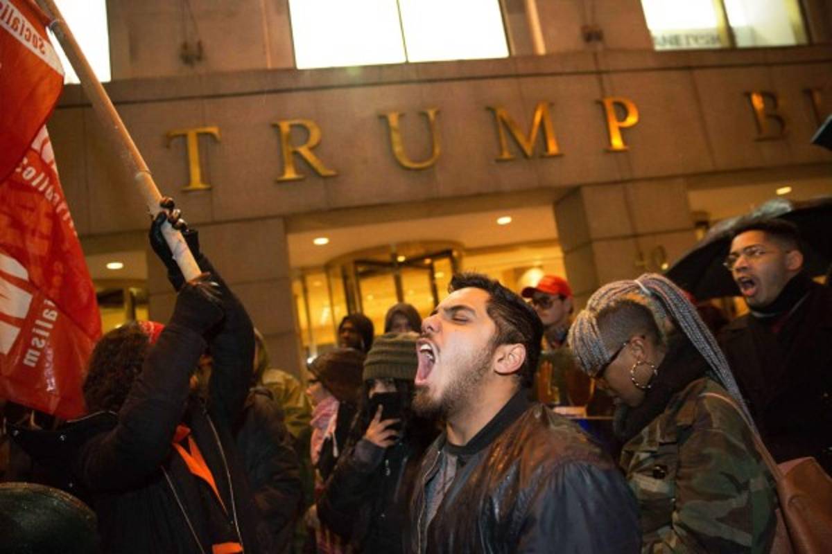 Durante la manifestación las personas marcharon desde Foley Square hasta la Trump Tower (Foto: AFP/ El Heraldo Honduras/ Noticias de Honduras)