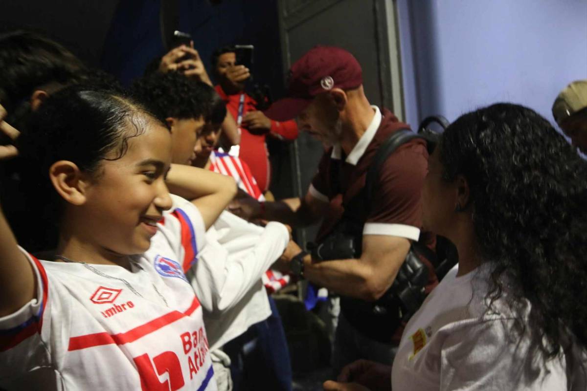 Jugador es llevado de emergencia, decomisan armas, Miss es captada y sorpresa a Espinel