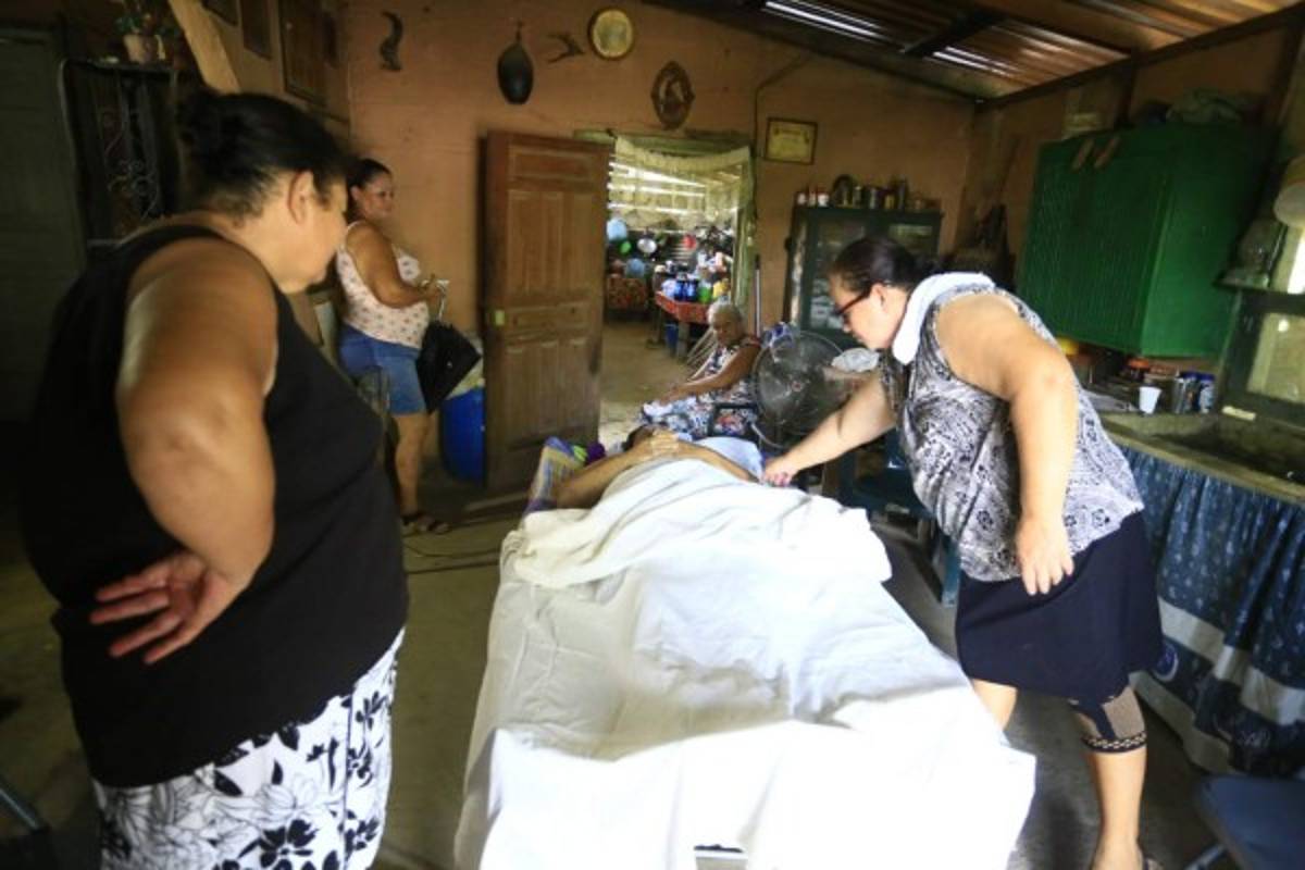 ¿Qué ingirieron las personas intoxicadas en Cortés, según análisis forenses?