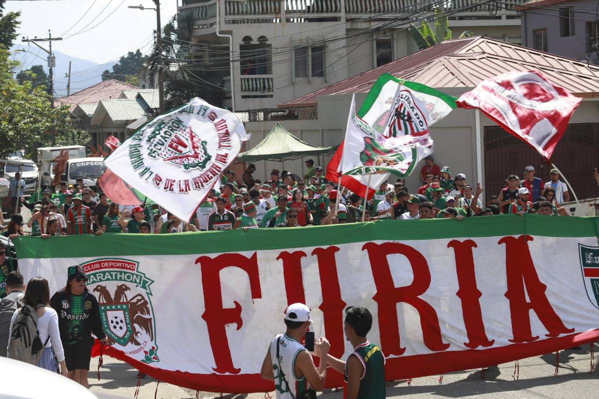 Leyenda sorprende, hermandad entre aficionados y la bella rubia en el clásico Marathón-Real España