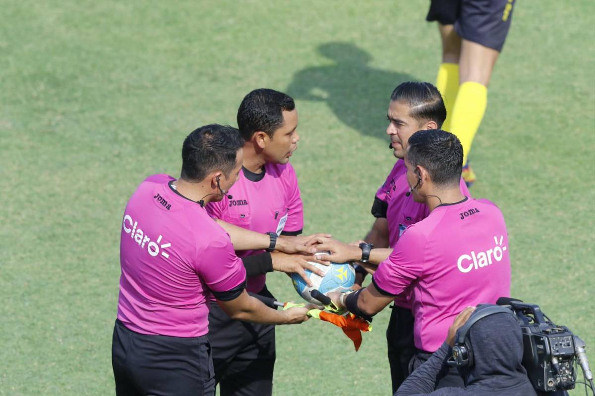 Pelea entre jugadores, belleza deslumbra y escándalo en el clásico que ganó Marathón a Real España