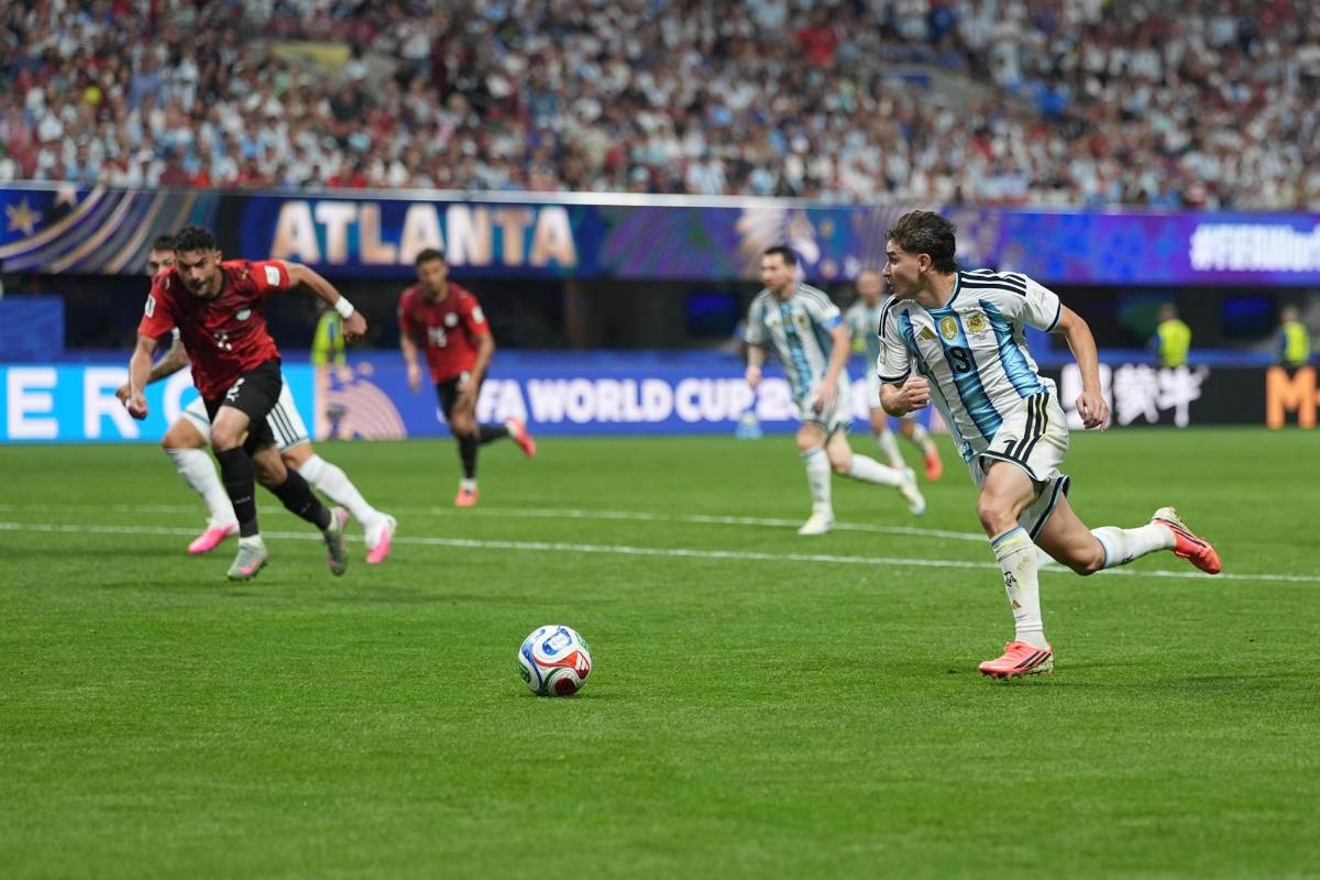 Mundial 2026: Messi se viste de héroe y rompe récord; Argentina deja tendido a Egipto y polémica en el VAR