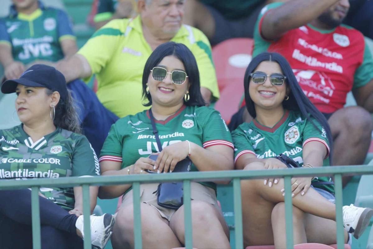 Las bellas chicas que engalanaron en inicio de jornada de Liga Nacional