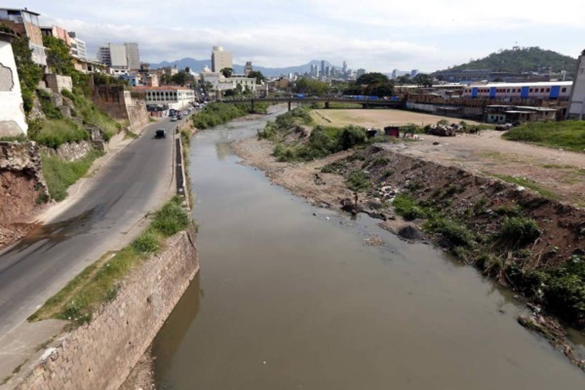 Segunda etapa de la vía rápida continúa en espera de licitación