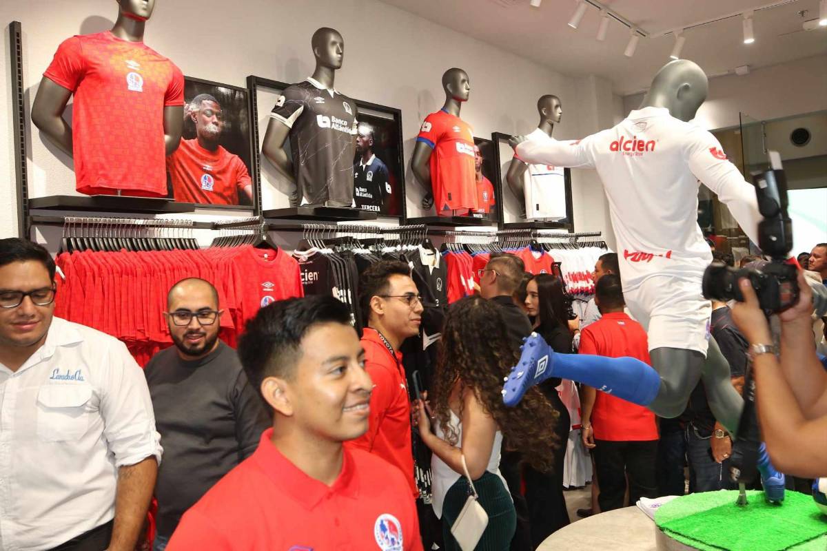 Como en Europa y Estados Unidos: Así es la nueva tienda oficial de Olimpia en Honduras