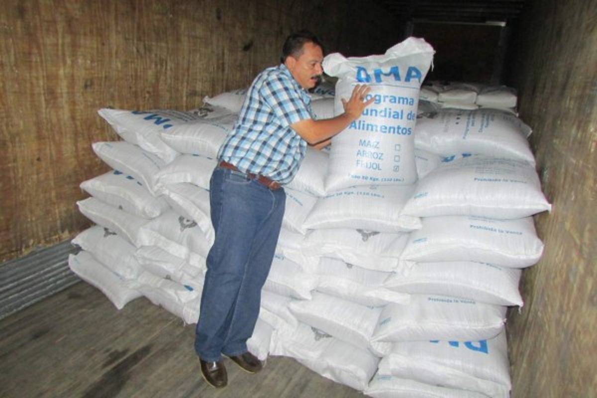 Más de 26 mil niños de 370 escuelas reciben merienda escolar en Danlí, El Paraíso