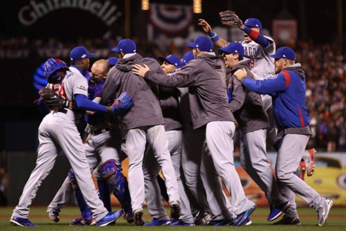 Cachorros eliminan a Gigantes y los Dodgers siguen con vida en la Liga Nacional