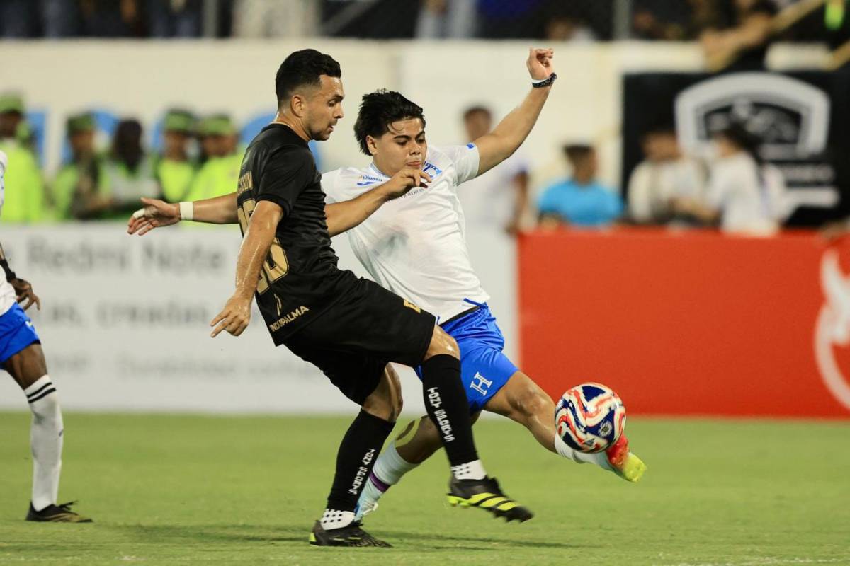 Pomponera de los tiktokers sorprende al confirmar su relación con futbolista hondureño