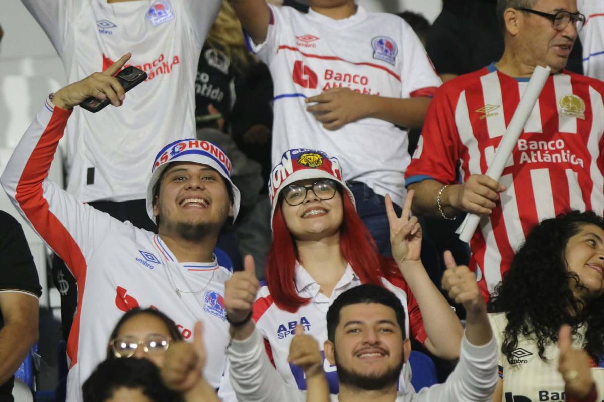 Llenazo en el Nacional y bellas chicas cautivan en semifinal de Olimpia ante Cartaginés