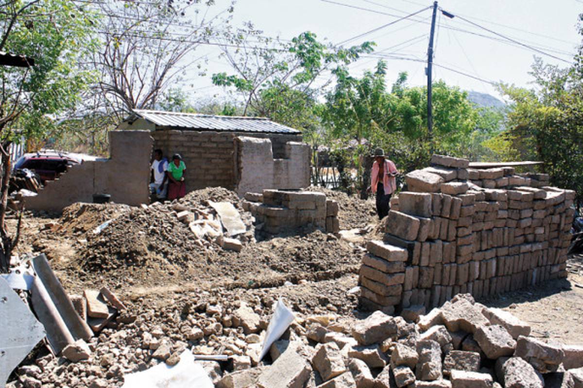 Unas 10,000 familias de Valle urgen de una vivienda propia