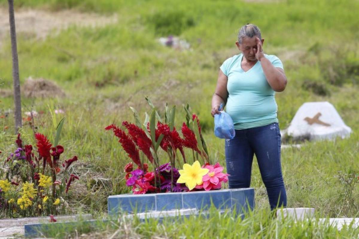 Historias de amor y ternura que comparten los capitalinos en el Día de los Muertos