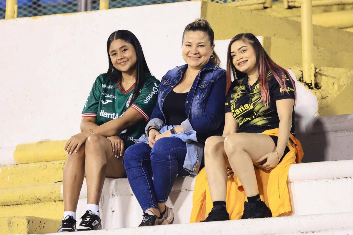El estadio Olímpico se llena de lindas chicas para el clásico sampedrano