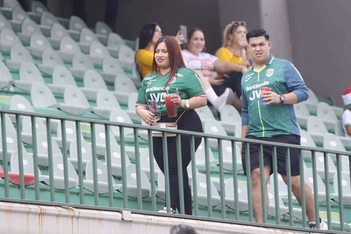 Bellas chicas engalanaron y un fenomenal ambiente se vivió en el estadio Yankel Ronsenthal