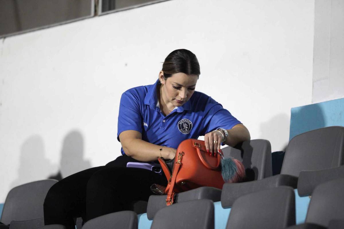 Laura Meza y las bellas chicas presentes en el estadio Nacional: Esposa de Emilio Izaguirre cautivó