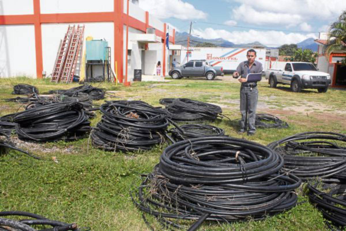 Expandirán servicios de telefonía en municipios de El Paraíso
