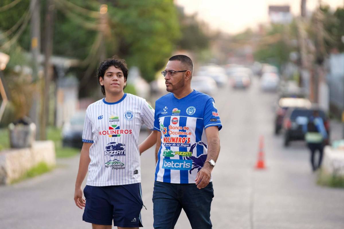 Tiktoker Carlos Espina revela el grave problema que tiene para comprar al Victoria de La Ceiba