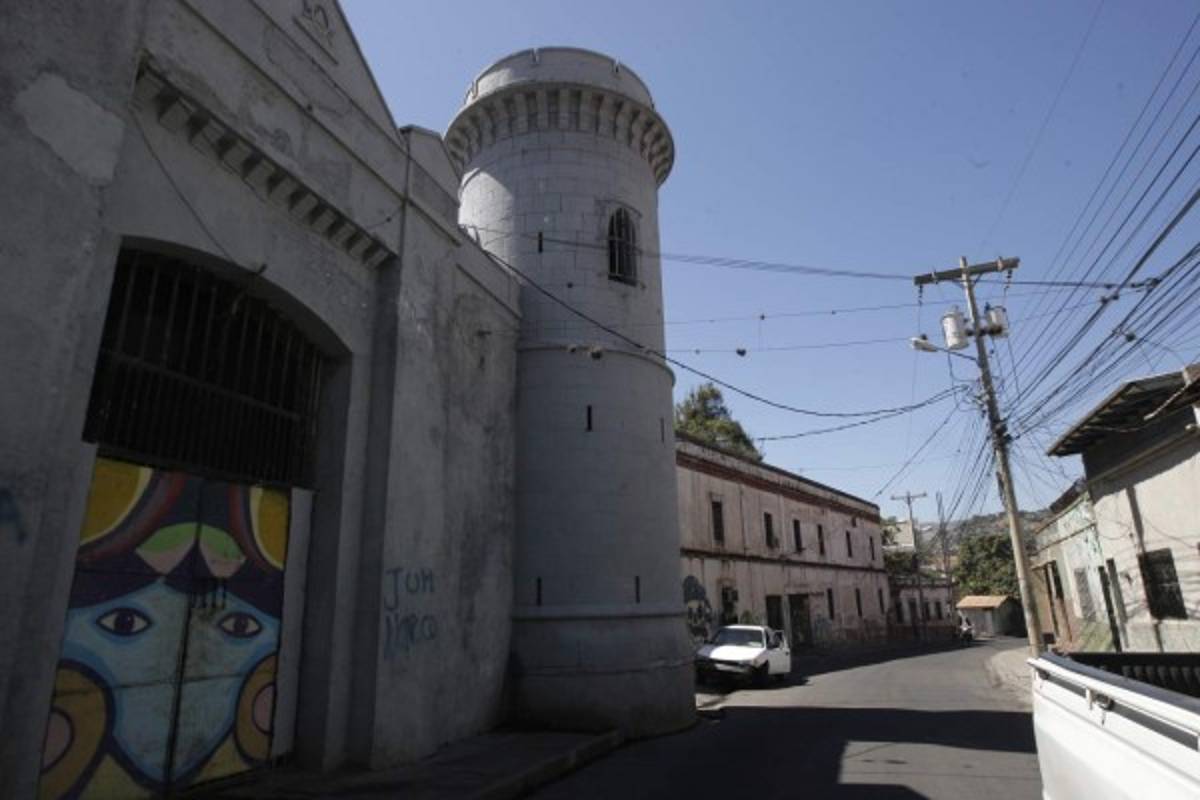 Honduras: En el olvido monumentos y edificaciones históricas de la capital