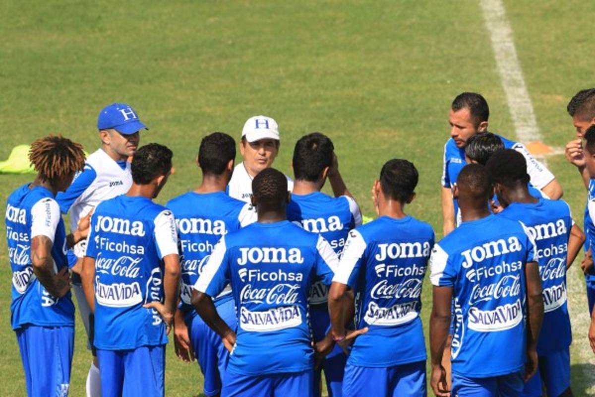 Carlo Costly, motivado en la Selección de Honduras