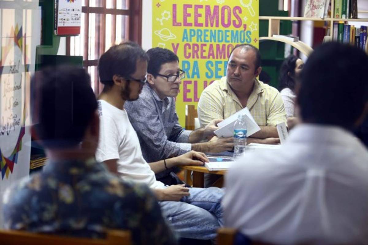 Salvador Madrid: 'La poesía es una ventana abierta a la esperanza”