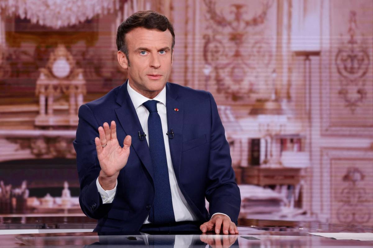 Macron denuncia “cinismo” de Vladimir Putin