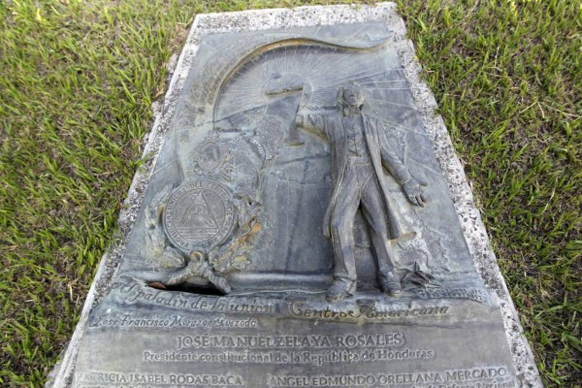 Tumba de Francisco Morazán luce imponente