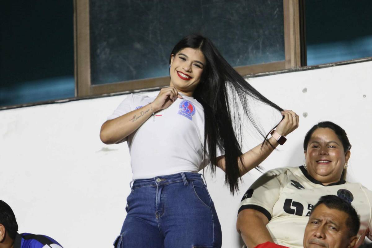 ¡Fue una pasarela! Las bellas chicas que encendieron la previa del Olimpia vs Alajuelense